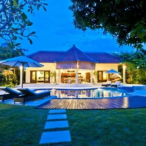 villa-mango-3br-villa-in-seminyak-with-big-garden.hotelsseminyak.net/